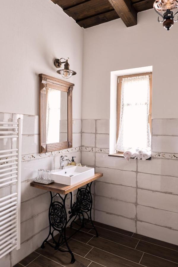 Zsindelyes Cottage Erpatak Buitenkant foto